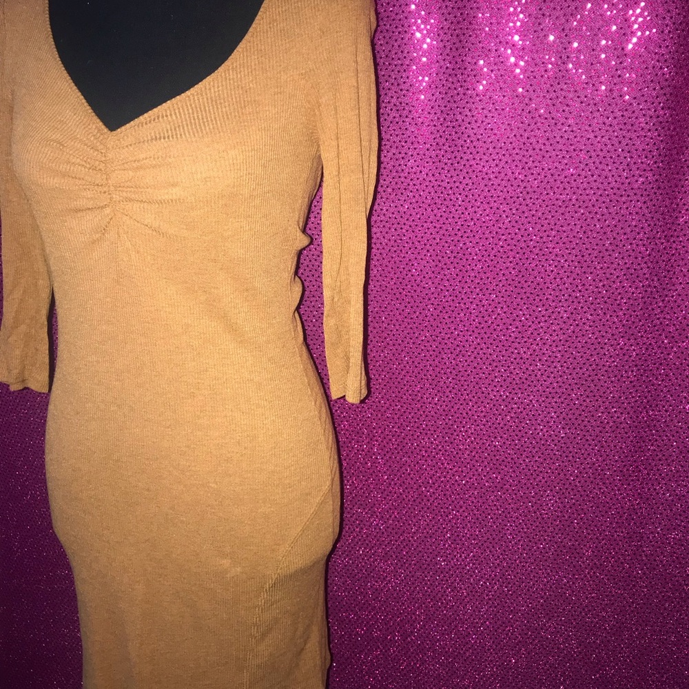 Dress - Picture 2 of 3